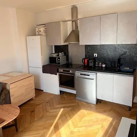 Quartier De L'europe A *